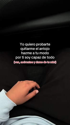 Seductive Dance Performance with Sensual Moves