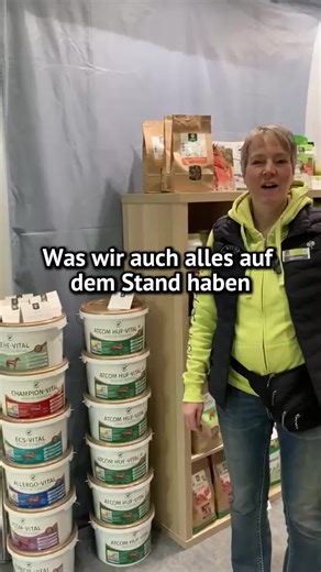 Und es geht weiter 💥🐴 Der erste Tag lief schon mal richtig gut – jetzt starten wir voller Energie in Tag 2 🚀✨ Julia ist wieder am Start und für euch da 🙌 Im Reel seht ihr schon mal, was sie alles Schönes mitgebracht hat 👀 Kommt vorbei und sagt Hallo – ihr findet uns in Halle 4, Stand 428 📍 Sie freut sich auf euch 💚 #nordpferd #messe #pferdeliebe #vorbeikommen #lexa_pferdefutter