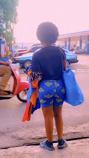 Exploring a Vibrant Haitian Street Scene