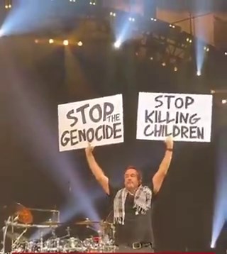 Dave Matthews Band: “Stop the Genocide. Stop Killing Children.”