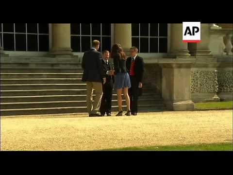 William and Kate leave Buckingham Palace by helicopter