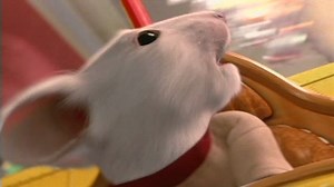 Stuart Little 2 - Stuart Little 2 Scene: Flying In The House