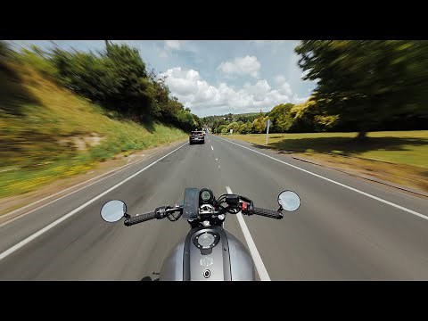 Yamaha XSR700 Review