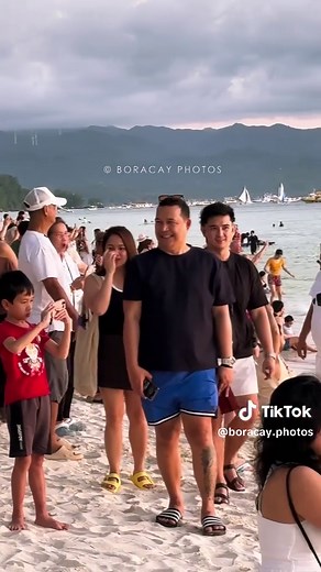 Discover the Beauty of Boracay Island in the Philippines