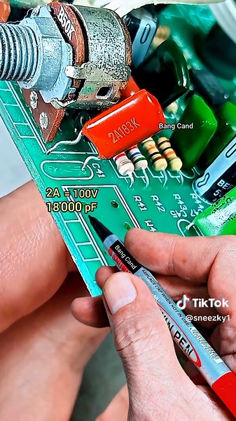 How to calculate the value of a Mylar capacitor with code 183. #value #capacitor #mylar #basic