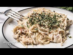 Creamy Chicken Spaghetti in the Slow Cooker | The Easiest Southern Dinner