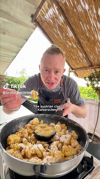 Leckeres Kaiserschmarrn Rezept mit Apfelmus