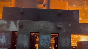 6.8K views · 296 reactions | VACIADO DE LA COLADA DE ACERO (Pouring of Cast Steel) #Metallurgy #Casting #SteelAlloys #SteelMaking #Engineering #Metal #Iron #Carbon #MaterialScience #JorgeDelgado | Dualmetalurgia | Facebook