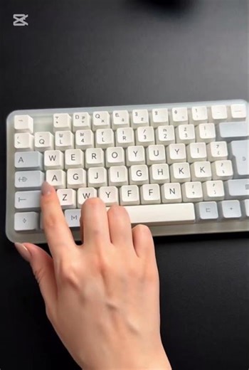 Different nice asmr keyboards😌