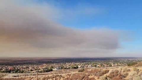 US: Canyon Fire Grows Rapidly, Prompts Evacuation in Ventura County, California 2
