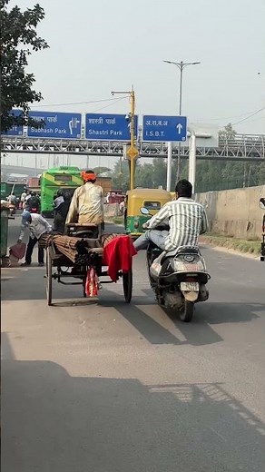 छोटी सी मदद बड़ी खुशी ❤️ 🥹#ars #help #arifraj #love #explore #explorepage #helping
