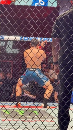 Luis Hernandez Chokes Out Sedriques Dumas in the Opening Moments of Round 1