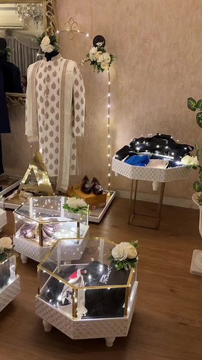 Unique Wedding Dalas by The Paper Boutique | Wedding Card Trends 2023