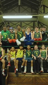 HELLO 😳🍿 @giorgiovisioli welcomes @joehowarthh to his old amateur boxing club Repton and has a few things to get off his chest ahead of Wednesday’s English Title showdown 🔥 Fight week well and truly underway in London 👀 #VisioliHowarth | Matchroom Boxing