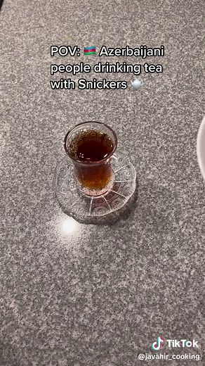 Delicious Snickers Tea: Azeri Style
