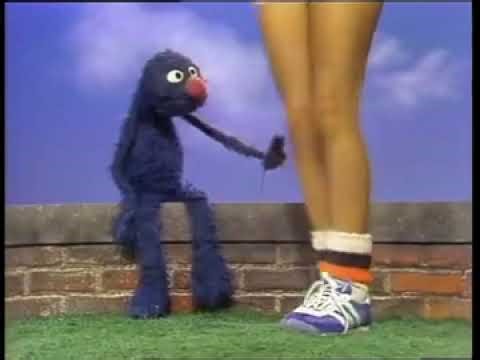 Classic Sesame Street - Grover Talks About Knees 1977 HQ Full Version
