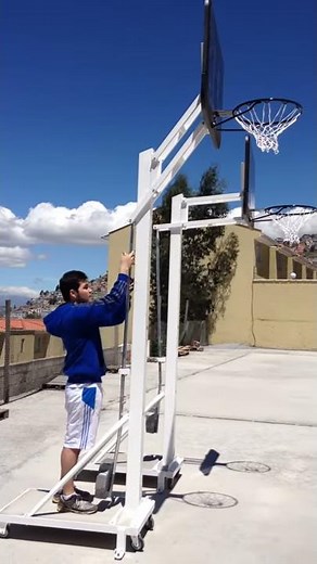 VIDEO TABLERO DE BASQUET CON BASE ALTURA GRADUABLE