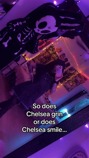 Make up your mind Chelsea #bmth #chelseagrin #alt #deathcore #emo | chelsea smile