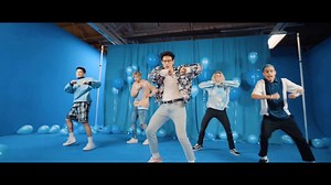 “Hello” video out now! You don’t wanna miss Tony the Tiger’s moves! Annnd we have the first ever cereal record made out of Chocolate Frosted Flakes 😋 Kellogg's Frosted Flakes #ad #ChocolateFrostedFlakes http://smarturl.it/HelloVideoPM | PRETTYMUCH