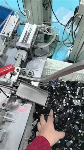 📦 Factory real shot｜OTG adapter in production