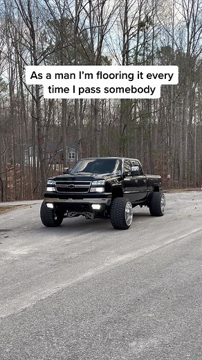 LbzDame (@lbzdame)’s videos with original sound - Skyelar Chase