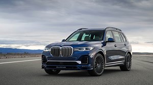 Photo Comparison: BMW X7 M50i vs ALPINA XB7