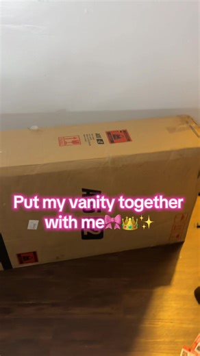 build my vanity with me🎀👑✨ this took me abt 5 hours but it was so worth it💕💕 maybe I’ll do one organizing it next! #fyp #buildwithme #vanity #girlythings #zy