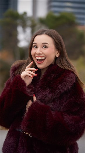 María Reus Huang on Instagram: "Una chorradita para alegrarme la tarde ☺️🧸💖 Os mando muchos abrasitos y besitos, tesoros. Os quieroooo ⭐️"