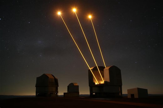 Luz láser en el ESO: un avance en interferometría astronómica