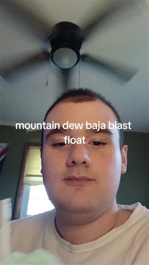 say hello to mountain dew Baja blast float...number one you need vanilla ice cream put the ice cream in your ice 2 or 4 scoops and then number 2 you poor your mountain dew Baja blast and you enjoy your float#float #mountaindew