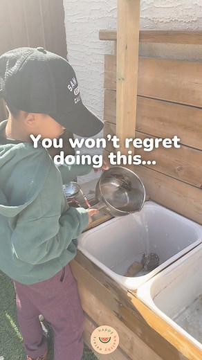 There’s something magical about this little outdoor mud kitchen 🌿⁠(btw shout out to my husband for building it for the boys)! ⁠ Here’s why we love it:⁠ ☀️ Time outdoors (hello, vitamin D!)⁠ 🍃 Open-ended, imaginative play using what nature gives us⁠–rocks, leaves, branches, insects, water… 🖐 Tactile (aka sensory) and messy play—which can actually help with picky eating!! ⁠ When kids are given the freedom to explore textures, smells, and temperatures through play, they build confidence and curi