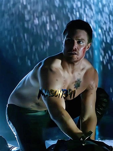 Oliver Queen Escapes Malcolm Merlyn's Trap in Arrow