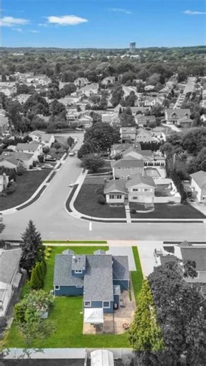 Hicksville’s Finest! ✨ 23 Peachtree Lane Tour #shorts