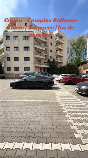 Apartament 2 camere de închiriat – Copou, Complex Bellevue Se oferă spre închiriere apartament cu 2 camere situat în zona Copou, în complexul rezidențial Bellevue, amplasat în spatele Parcului Copou. 📐 Suprafață: 55 mp 🏢 Etaj: 2 din 6 (bloc dotat cu lift) 🌿 Balcon tip terasă 🚗 Loc de parcare inclus Complexul este format din 4 blocuri și oferă facilități moderne pentru locatari: sală de fitness la parter și saună uscată. Apartamentul dispune de: Centrală termică proprie Aer condiționat Mobili