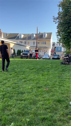 #footballtiktok #football #backyardfootball #sfl #foryoupage #sports #footballskills #foryou