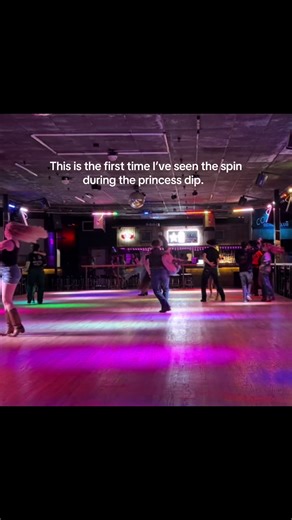 Amazing Spin in Country Swing Dance