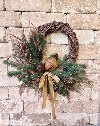 Rustic Christmas Wreath With Sleigh Bells and Copper Berries - Etsy