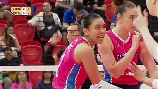WORLD TOUR ATE LY 😤 The Phenom is in full swing as Alyssa Valdez puts on a masterclass for the Creamline Cool Smashers in Set 3 of their game against Al Naser Club in the 2025 AVC Women’s Volleyball Champions League! #AVCChampionsLeague #OneSports | One Sports