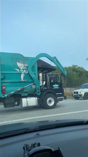 Mack MRU (Terrapro) Mcneilus Atlantic Front Loader for Great Waste