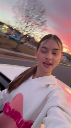 Just another manic Monday 😵‍💫🙂‍↕️ #monday #fyp #viral #sunroof #sunset