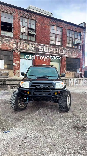 Why Early 4th Gen Toyota 4Runners Have the Best Old Toyota Vibe