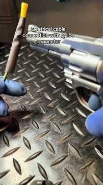 Electrical cable connection with splice connector