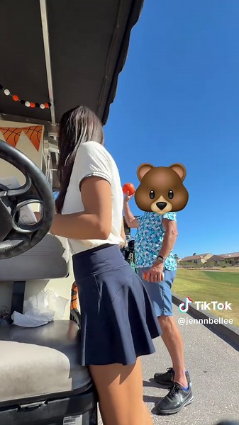 Happy March Madness from me & my basketball hoop🏀⛹🏼‍♀️ #marchmadness #golf #funny #working #lasvegas