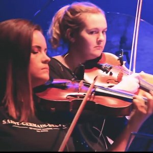 MY DEBUT ALBUM IS AVAILABLE TO PRE-ORDER NOW!!!! 🚨 features the current official UK number 1 single 'Someone You Loved!!! 🏆🎉 pre-order it before Friday at 11:59PM & going to pick 3 people to win a pair of tickets to the sold out UK tour! xox pre-order 👉🏻https://lewiscapaldi.lnk.to/DivinelyUninspiredToAHellishExtent | Lewis Capaldi