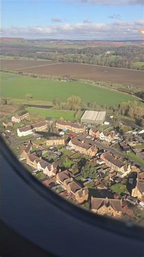 Edinburgh Airport final approach
