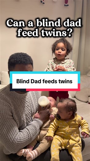 How I feed my twins as a blind Dad 🧑🏾‍🦯 #BlindDad #DadLife #parentingwithadisability #disabilityparenting #Twins