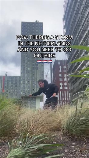 The Netherlands is preparing for two successive storms. Storm Austen is expected to affect the country today, Friday, with strong winds and heavy rain. Storm Boelo will follow on Saturday, bringing another round of unsettled weather and potentially severe wind gusts, particularly along the coast. Stay safe, check local weather warnings, and avoid unnecessary travel during the strongest conditions. #dutchnews #livinginthenetherlands #netherland