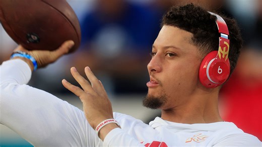 Chiefs QB Patrick Mahomes reveals deep ball strategy before MNF
