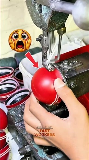 Cricket Leather Ball कैसे बनती है 🤯 #ball #making #factory #shorts #cricket