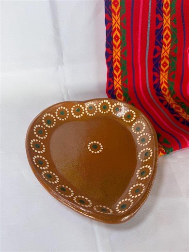 8 Inch Heart Shaped Mexican Plate - Etsy